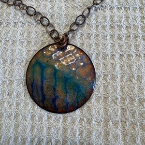 Artistic Round Pendant Necklace